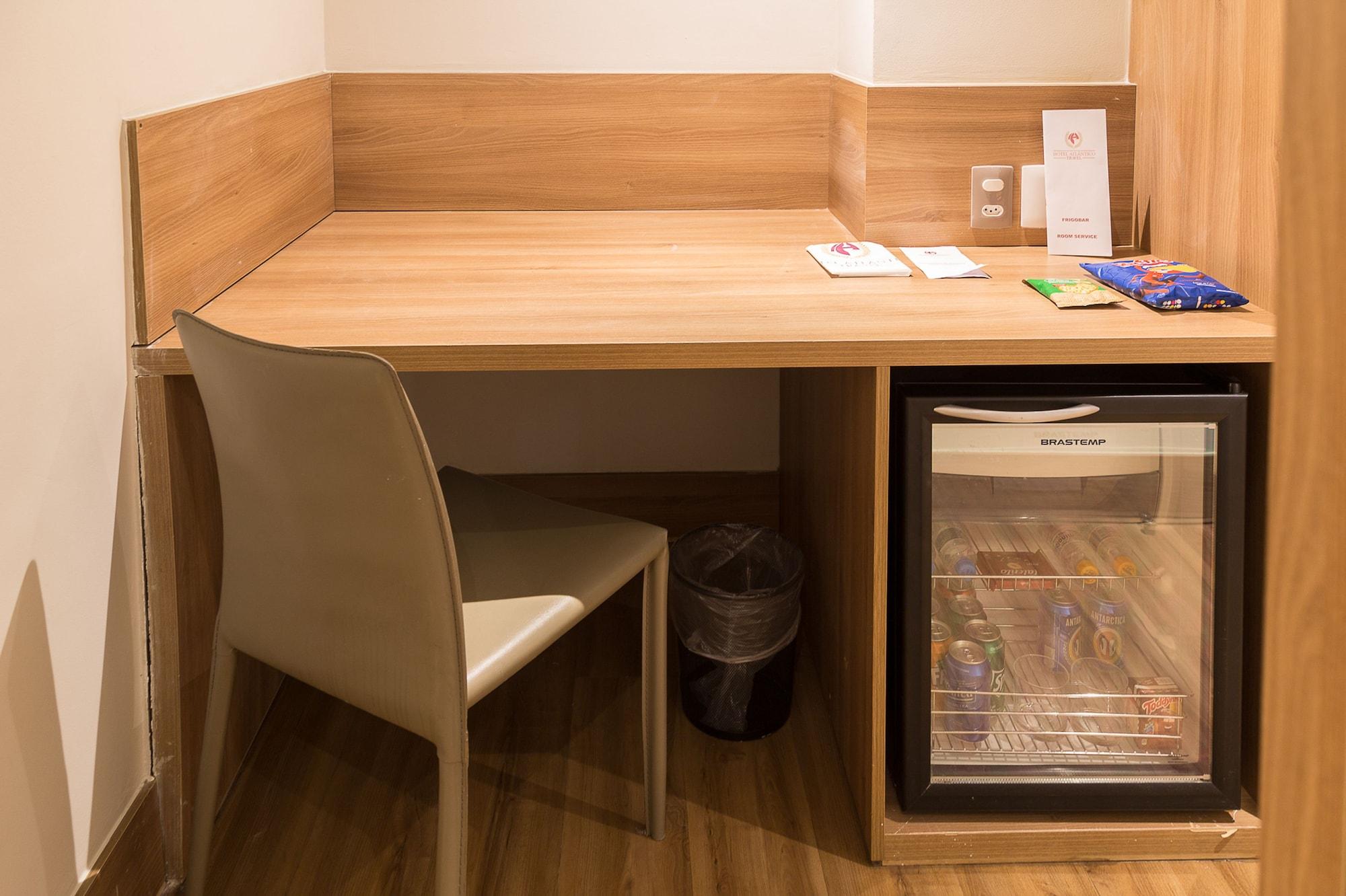 Hotel Atlantico Travel Copacabana Rio de Janeiro Exteriör bild Desk and fridge in a room at the hotel