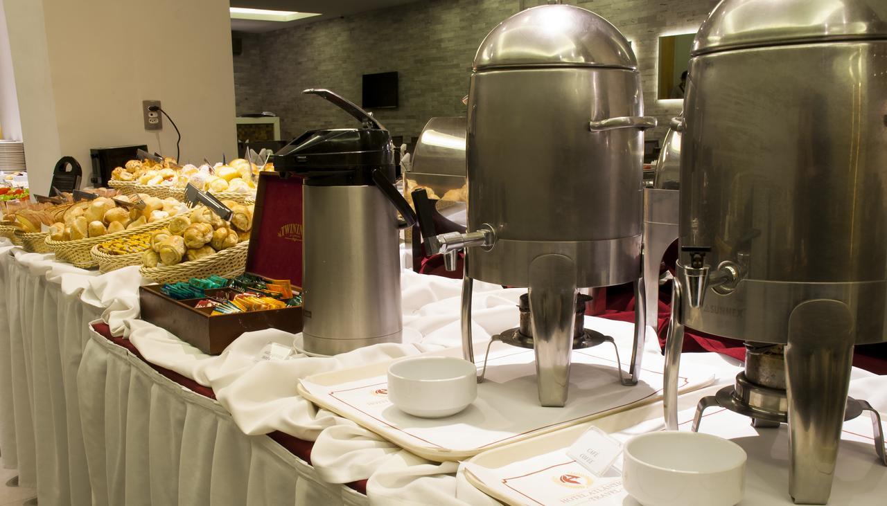 Hotel Atlantico Travel Copacabana Rio de Janeiro Exteriör bild Breakfast buffet