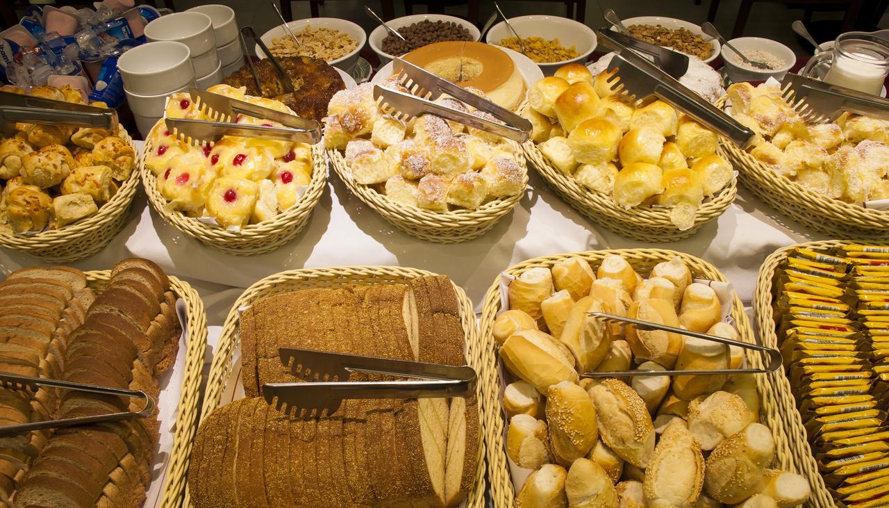 Hotel Atlantico Travel Copacabana Rio de Janeiro Exteriör bild Breakfast buffet